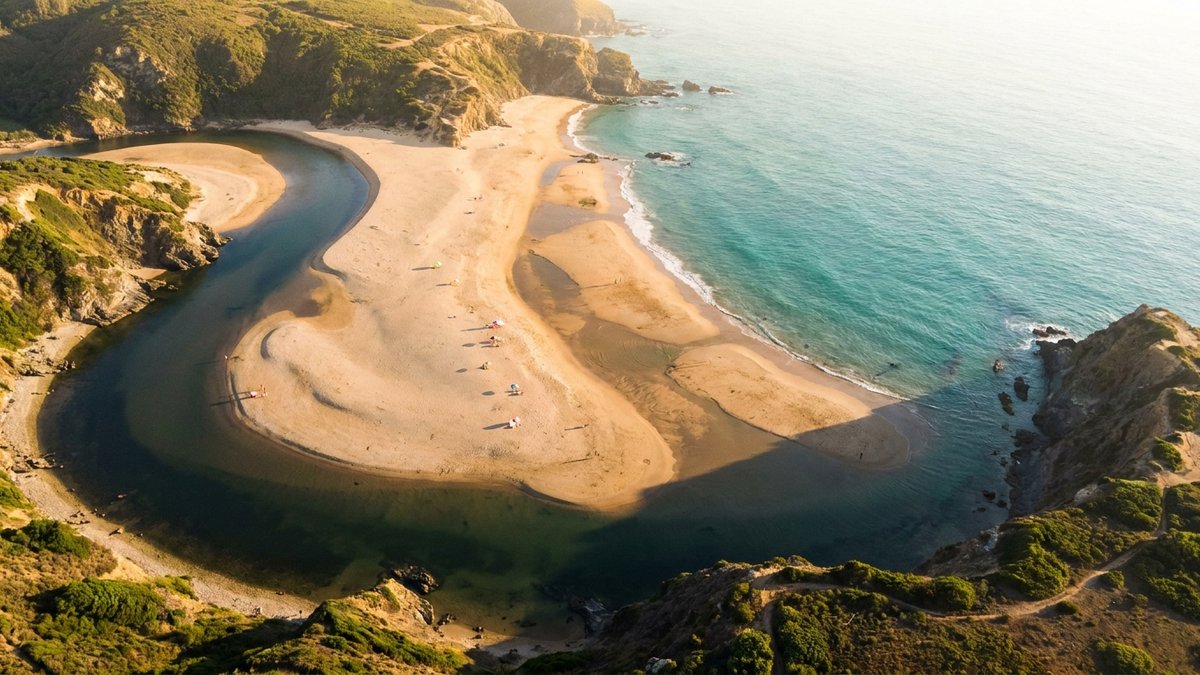 10 Best Beaches near Odeceixe (with Access Tips)