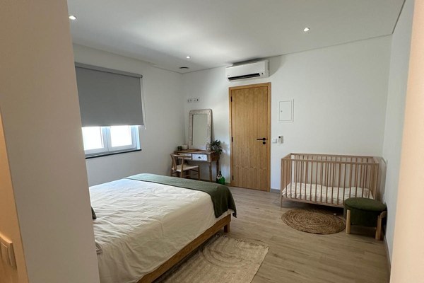 Casa T3 - Quarto com berço, Odeceixe