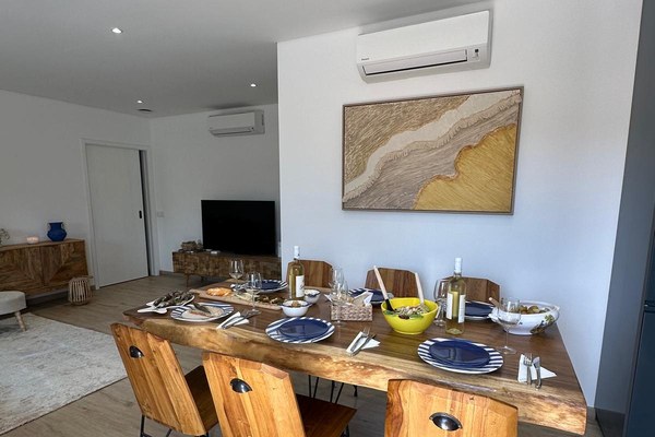 Casa T3 - Sala com cozinha aberta, Odeceixe